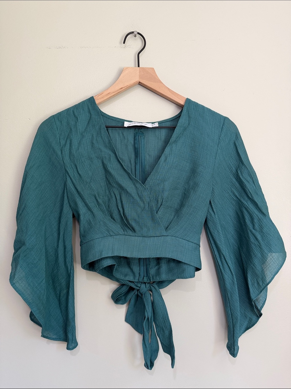 Petal and Pup Teal Cropped Blouse US 4